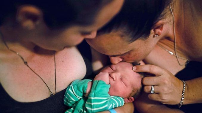 Birth-Outcomes-Worse-for-Lesbian-Mothers.jpg