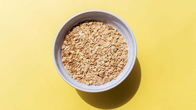 Oats-are-‘cholesterol-busting-says-health-body.jpg