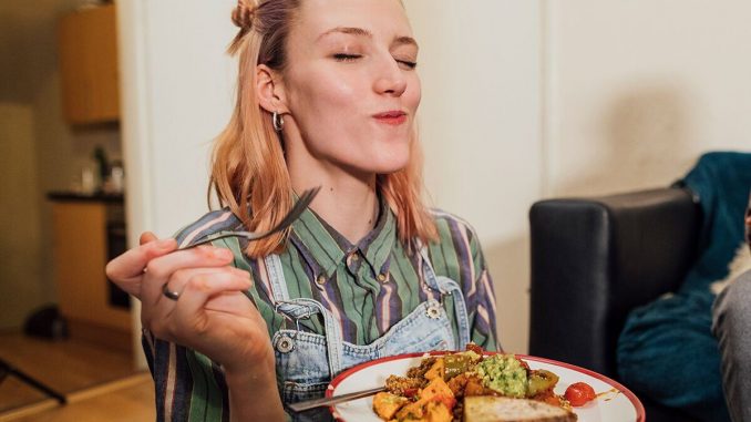 Circadian-eating-could-help-you-fall-asleep-expert-recommends.jpg