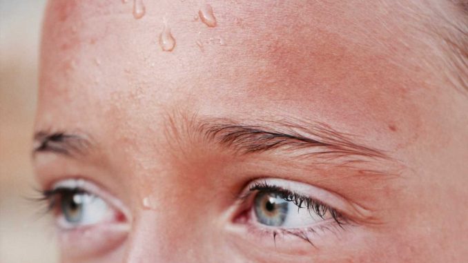 Heatstroke-in-kids-What-to-watch-for-and-know.jpg