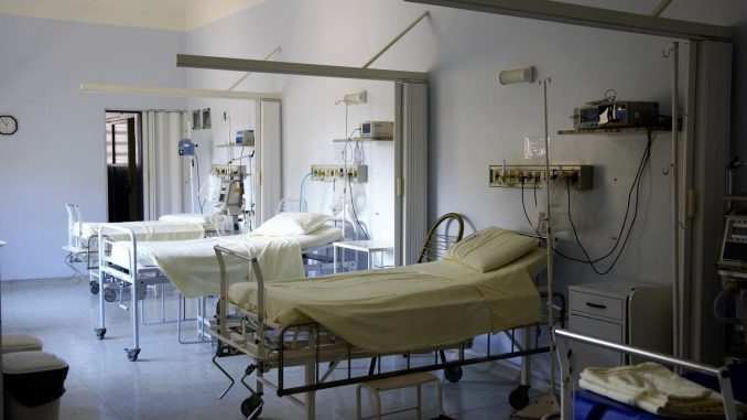 Patient-transfer-systems-needed-to-ensure-equity-as-ICUs-overload-during-pandemic.jpg