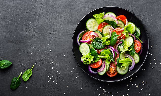 Restaurant-dishes-often-contain-double-the-calories-stated-on-menus.jpg